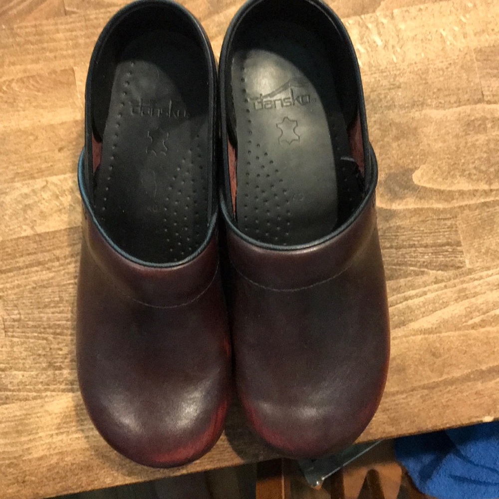DANSKO CLOGS